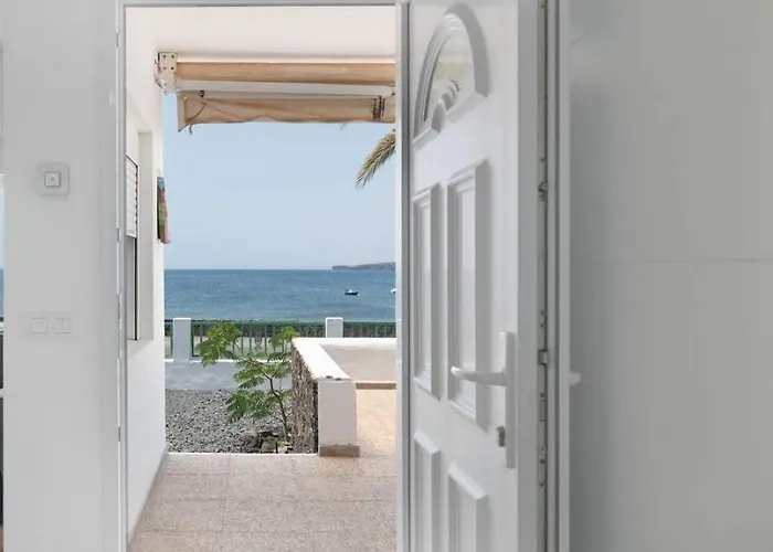 La Casa De La Playa * Playa Quemada