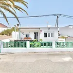 La Casa De La Playa *